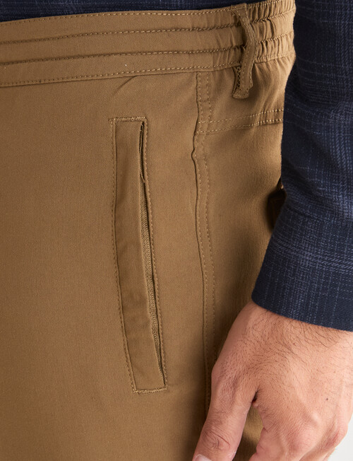 Kauri Trail Tread Pant, Tan product photo View 05 L