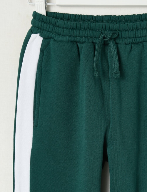 Mac & Ellie Oversize Side Panel Trackpant, Green product photo View 03 L