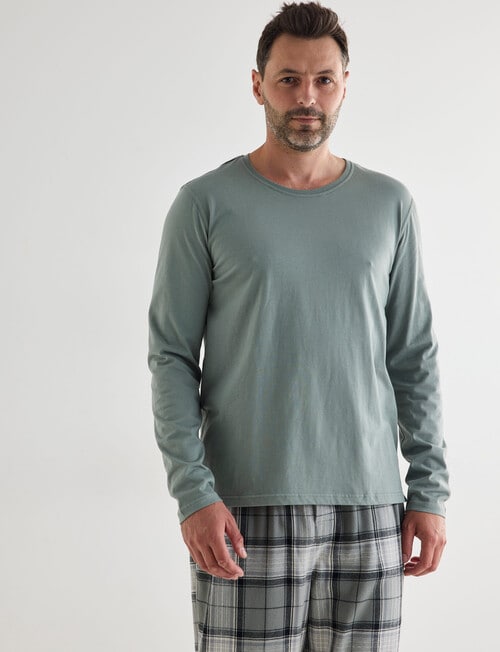 Chisel Knit Top With Brushed Pant PJ Set, Green product photo