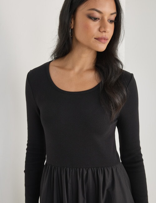 Whistle Long Sleeve Round Neck Rib Dress, Black product photo View 04 L