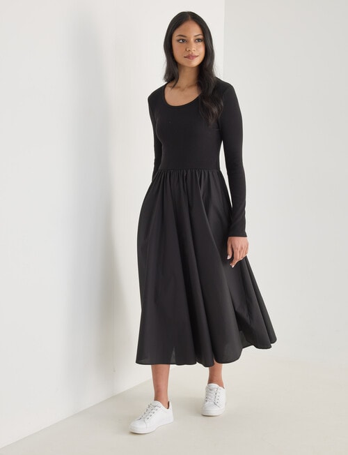 Whistle Long Sleeve Round Neck Rib Dress, Black product photo
