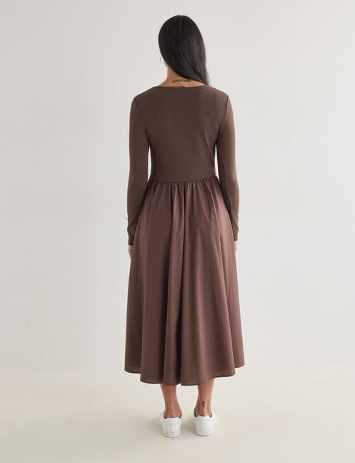 Whistle Long Sleeve Round Neck Rib Dress, Chocolate product photo View 02 L