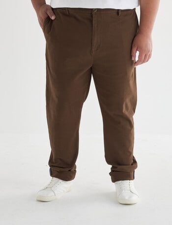 Felix Chino Pant, Chocolate product photo