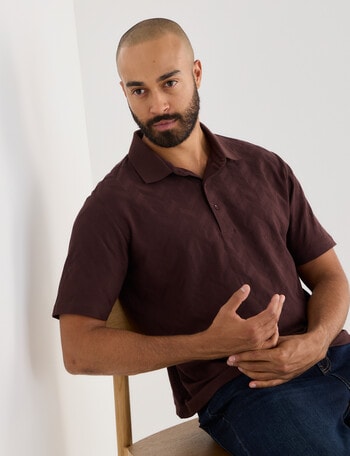 Gasoline Textured Polo Shirt, Chocolate product photo