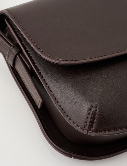 Whistle Heritage Crossbody Bag, Chocolate product photo View 05 L