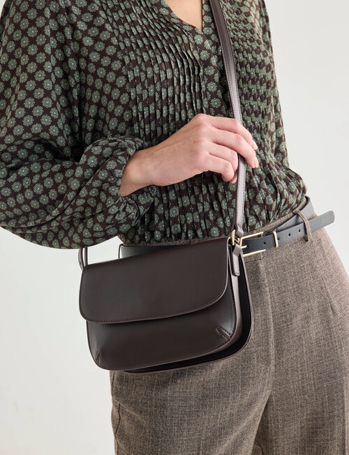 Whistle Heritage Crossbody Bag, Chocolate product photo View 08 L