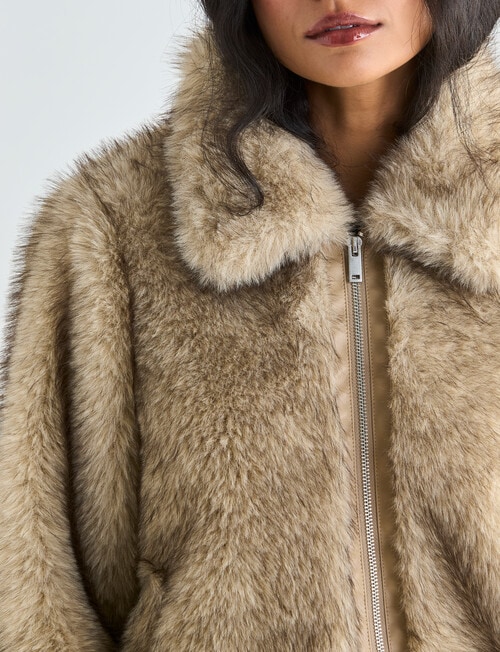 Whistle Faux Fur Zip Up Jacket, Natural product photo View 06 L