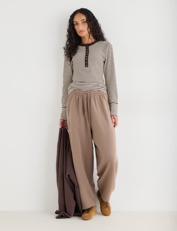 Zest Lounge Brushed Barrel Leg Pant, Taupe product photo