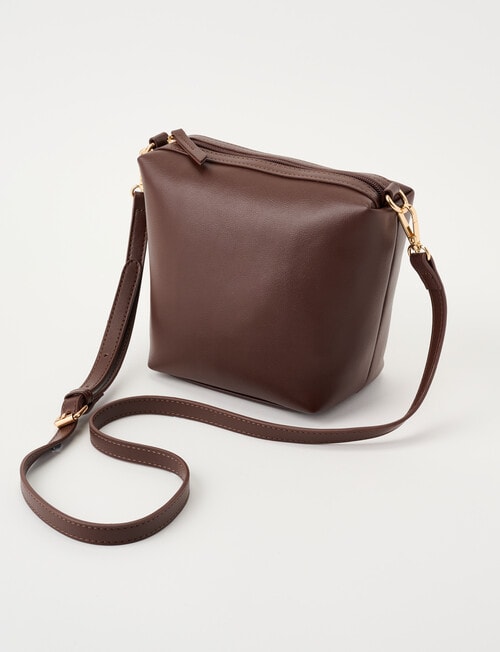 Boston + Bailey Vintage Crossbody Bag, Brown product photo View 03 L