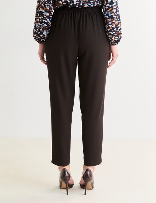 Oliver Black Jog Pant, Chocolate product photo View 02 L