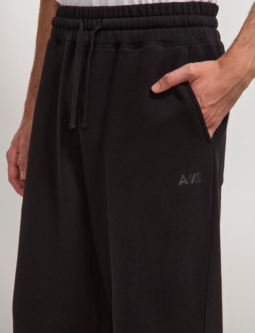 AIR SPACE Relaxed Trackpant, Black product photo View 04 L