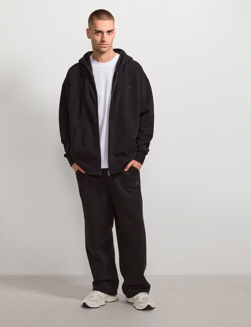 AIR SPACE Relaxed Trackpant, Black product photo View 11 L