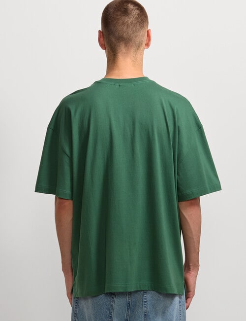AIR SPACE Muscle Car Tee, Green product photo View 03 L