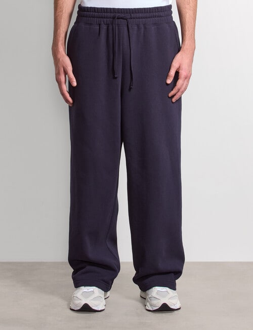 AIR SPACE Relaxed Trackpant, Navy product photo View 06 L