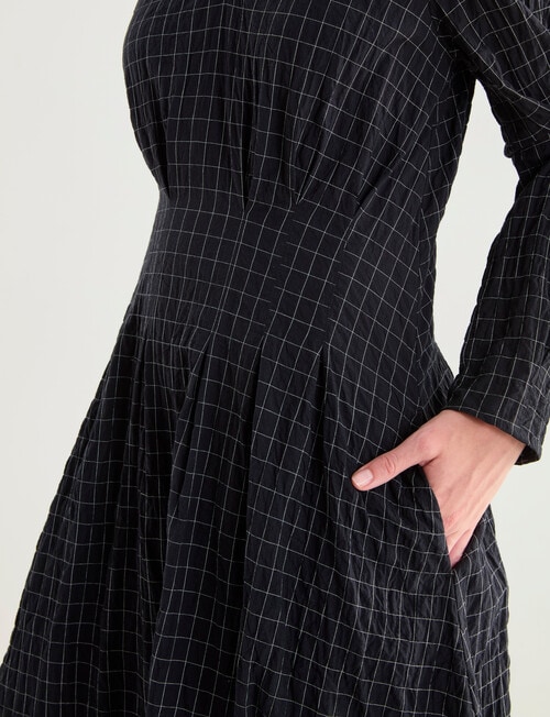 Jigsaw Define Pleat Waist Long Sleeve Dress, Black & White product photo View 04 L