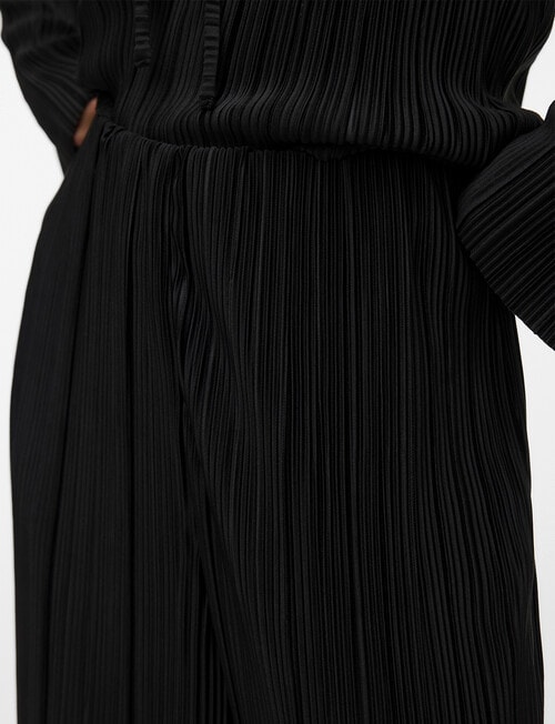 Vero Moda Elisa Plisse Pant, Black product photo View 04 L