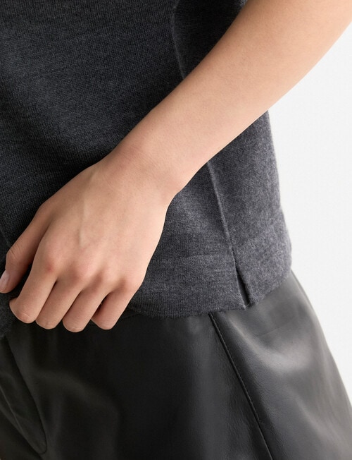 State of play Narina Merino Tee, Charcoal product photo View 06 L