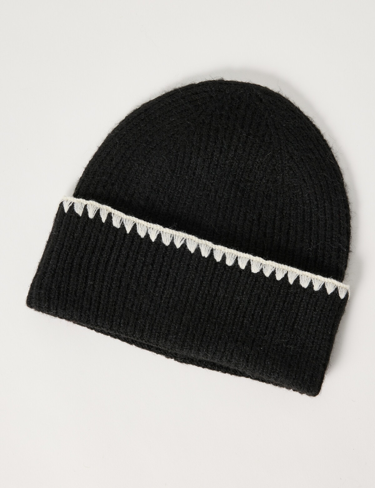 Boston + Bailey Blanket Stitch Beanie, Black & Ecru - Hats & Beanies