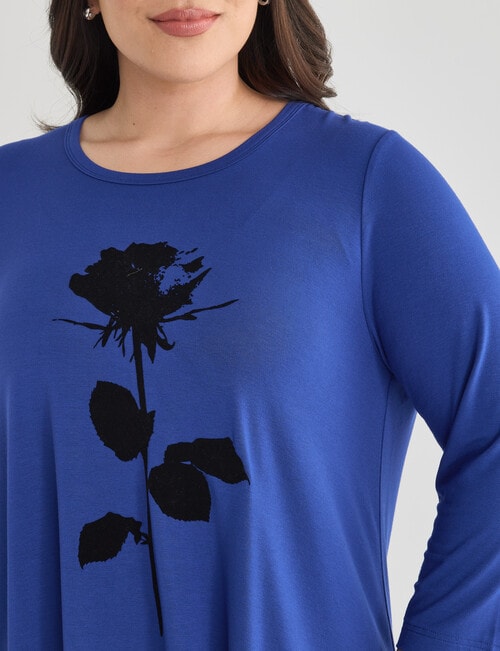 Studio Curve Quarter Sleeve Print Tee, Sapphire Rose Print product photo View 04 L