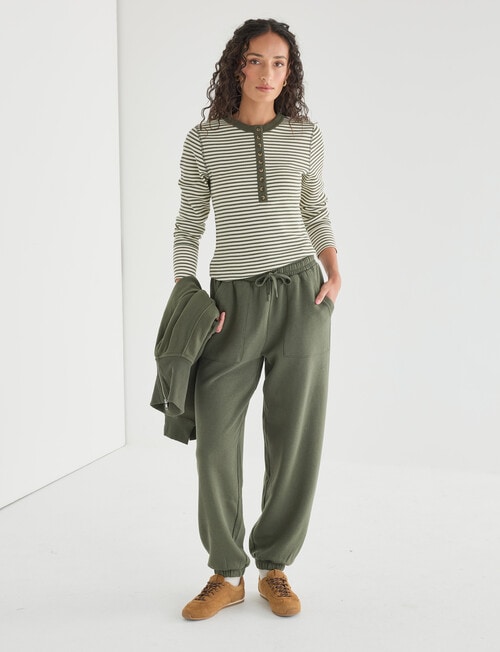 Zest Lounge Brushed Jogger, Beetle Green product photo View 03 L