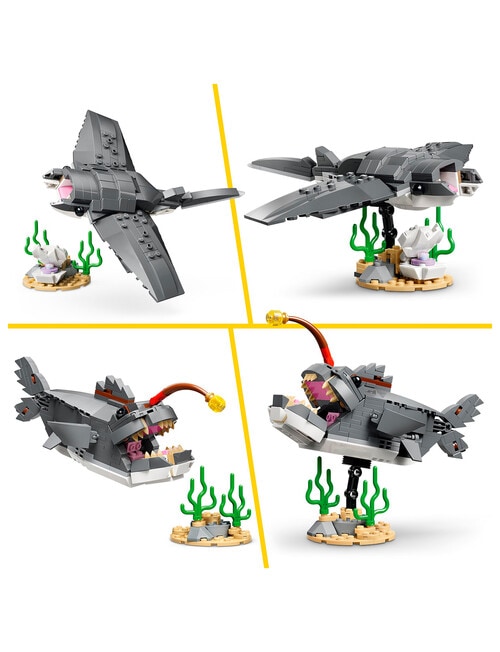 LEGO Creator 3-in-1 Fierce Shark with a Treasure Chest, 31381 product photo View 10 L