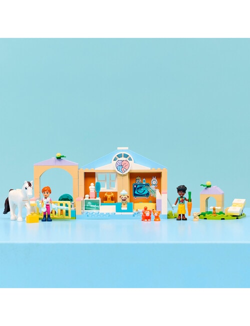 LEGO Friends Animal Vet Clinic, 42696 product photo View 14 L