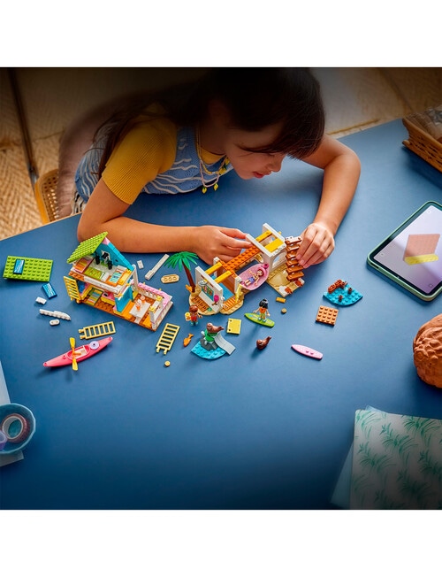 LEGO Friends Beach House with Seals, 42699 product photo View 11 L