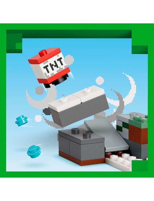 LEGO Minecraft Steve's Taiga Adventure, 21583 product photo View 05 L