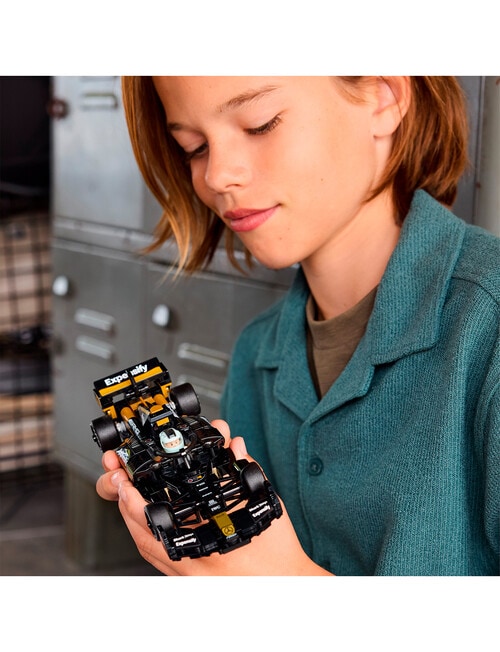 LEGO Speed Champions APXGP Team Race Car from F1&reg; The Movie, 77252 product photo View 11 L