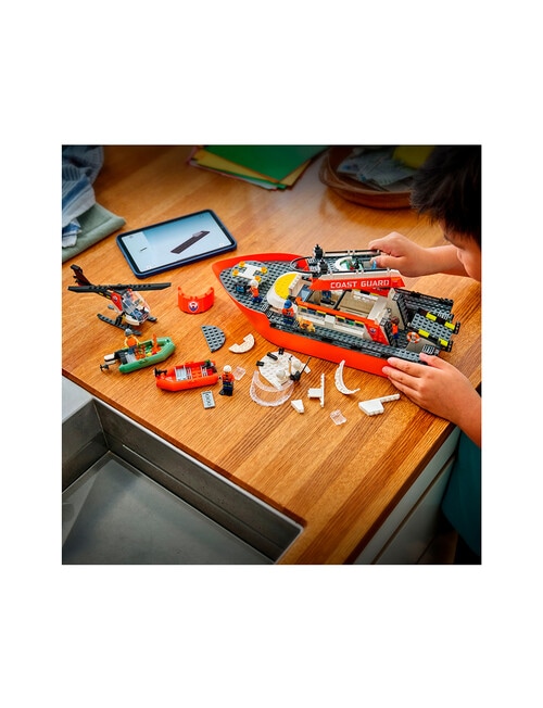 LEGO City Coast Guard Rescue Boat & Helicopter, 60504 product photo View 11 L