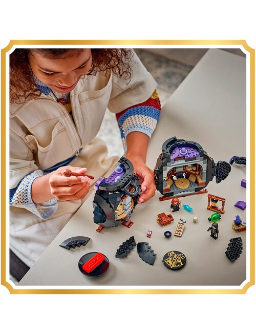 LEGO Harry Potter Cauldron: Secret Potions Classroom, 76464 product photo View 03 L