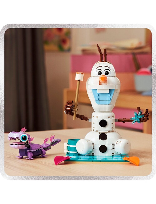 LEGO Disney Princess Olaf and Bruni's Picnic Fun, 43287 product photo View 04 L