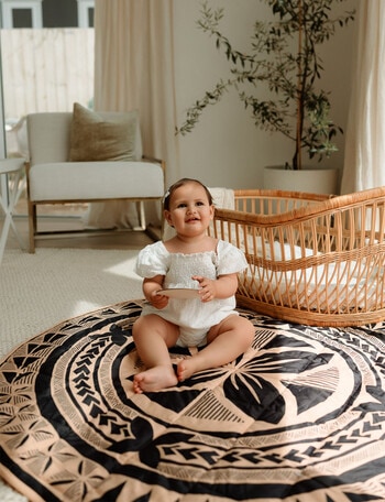 PELE Quilted Bassy Playmat product photo