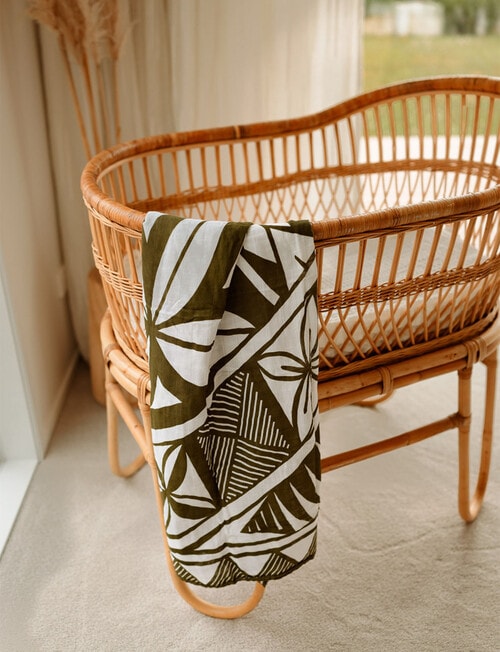 PELE Muslin Wrap, Palm Green product photo View 03 L