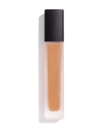 CHANEL ULTRA LE TEINT LE CORRECTEUR Ultrawear - All-day Comfort - Flawless Finish Concealer product photo