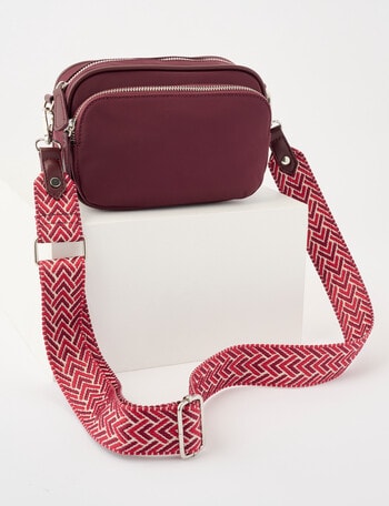 Zest Utility Crossbody Bag, Cherry Lacquer product photo
