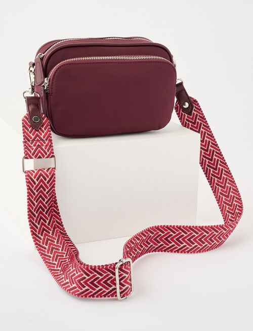 Zest Utility Crossbody Bag, Cherry Lacquer product photo