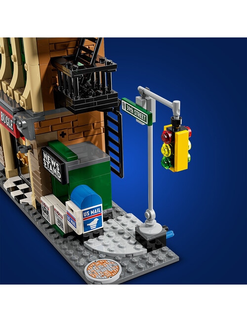 LEGO Superheroes Spider-Man vs. Mysterio: The Daily Bugle, 76342 product photo View 09 L