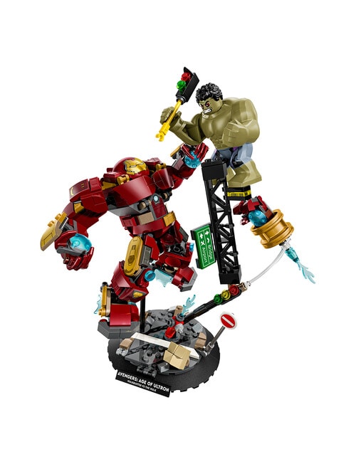 LEGO Superheroes Epic Battle: Hulkbuster vs. The Hulk, 76343 product photo View 02 L