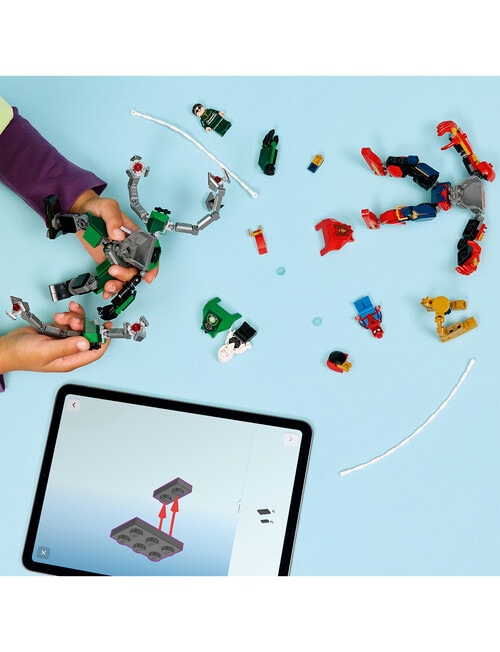 LEGO Superheroes Mech Battle: Spider-Man vs. Doc Ock, 76338 product photo View 10 L