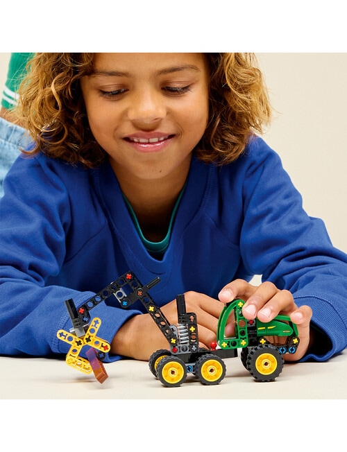 LEGO Technic John Deere 1470H Wheeled Harvester, 42218 product photo View 12 L