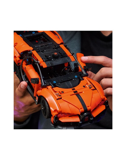 LEGO Technic Bugatti Chiron Pur Sport Hypercar, 42222 product photo View 06 L