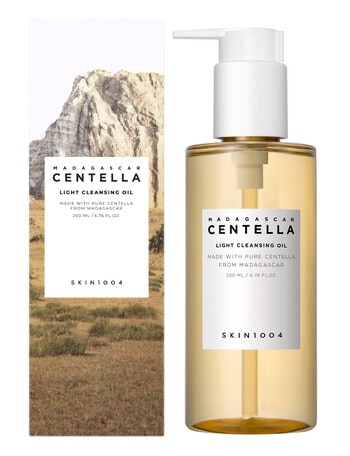 SKIN1004 Madagascar Centella Light Cleansing Oil product photo