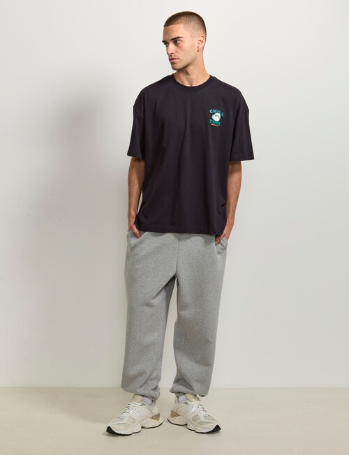 AIR SPACE Chill Time Tee, Black product photo