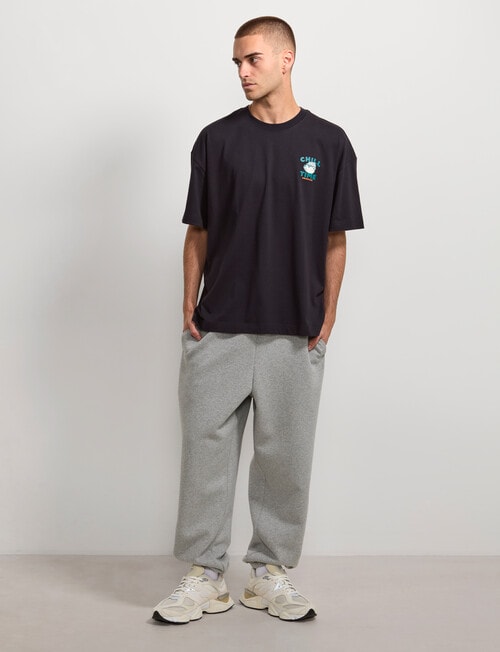 AIR SPACE Chill Time Tee, Black product photo