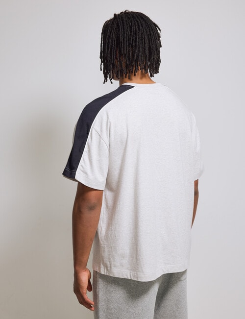 AIR SPACE Shoulder Piping Tee, Grey & Black product photo View 03 L