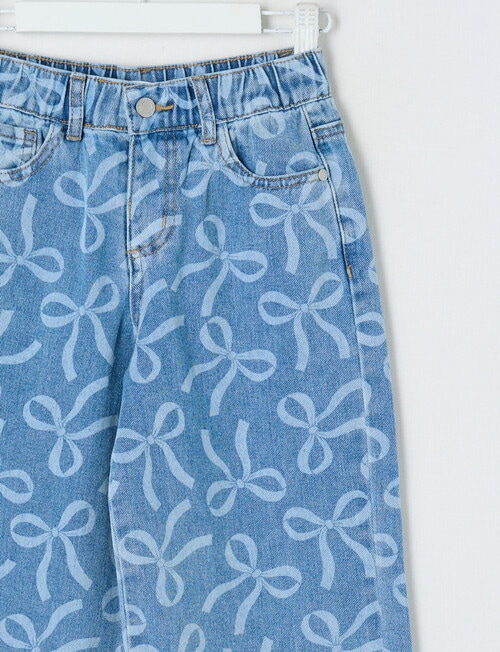 Mac & Ellie Bow All Over Print Wide Leg Jean, Washed Blue product photo View 03 L