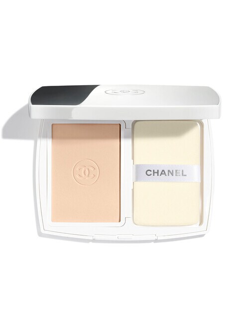 CHANEL ÉCLAT PREMIER BRIGHT COMPACT FOUNDATION Long-Lasting