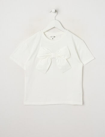 Mac & Ellie Applique Bow Short Sleeve Boxy Tee, White product photo