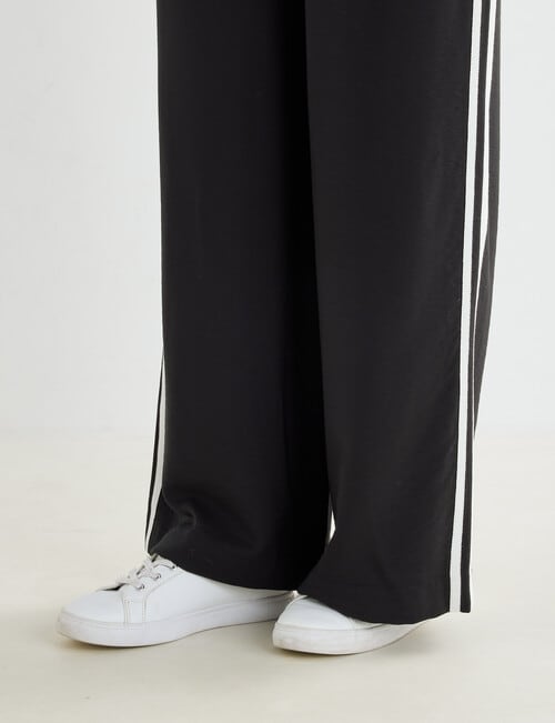 Whistle Urban Straight Leg Pant, Short Length, Black product photo View 06 L